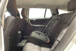 valkoinen Volvo V60 2014 kuva 8.