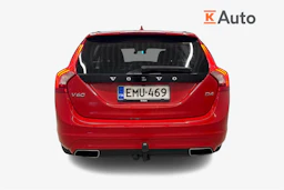 punainen Volvo V60 2014 kuva 3.