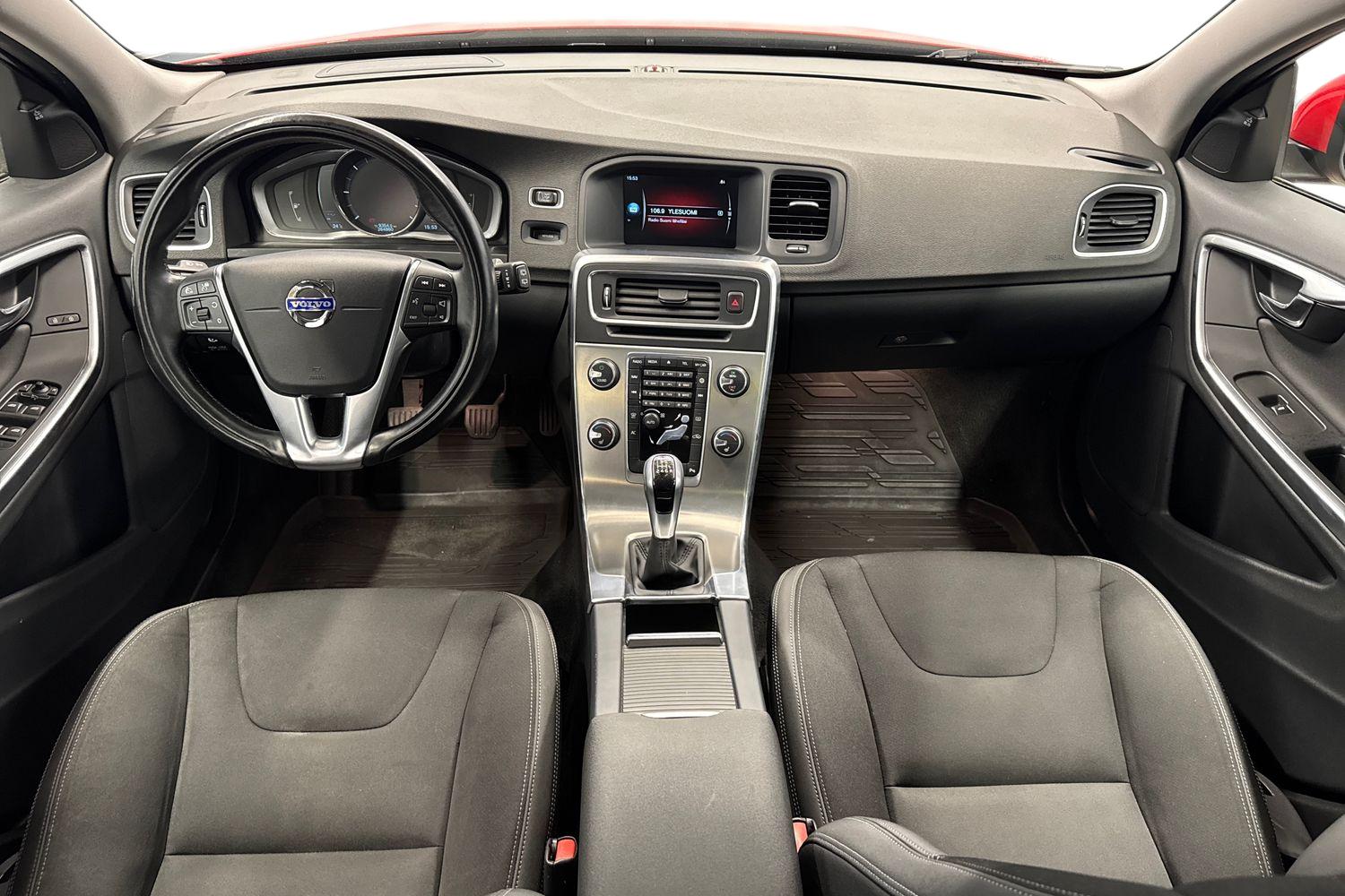 Volvo V60 D4 Business 2014, kuva 7/31