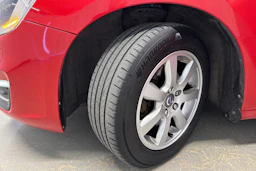 punainen Volvo V60 2014 kuva 10.