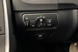 sininen Volvo V60 2014 kuva 17.