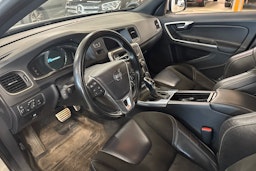 valkoinen Volvo V60 2014 kuva 3.