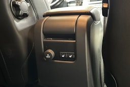 valkoinen Volvo V60 2014 kuva 14.