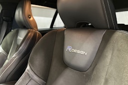 valkoinen Volvo V60 2014 kuva 16.