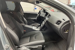 met. hopea Volvo V60 2015 kuva 12.