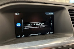 met. hopea Volvo V60 2015 kuva 16.