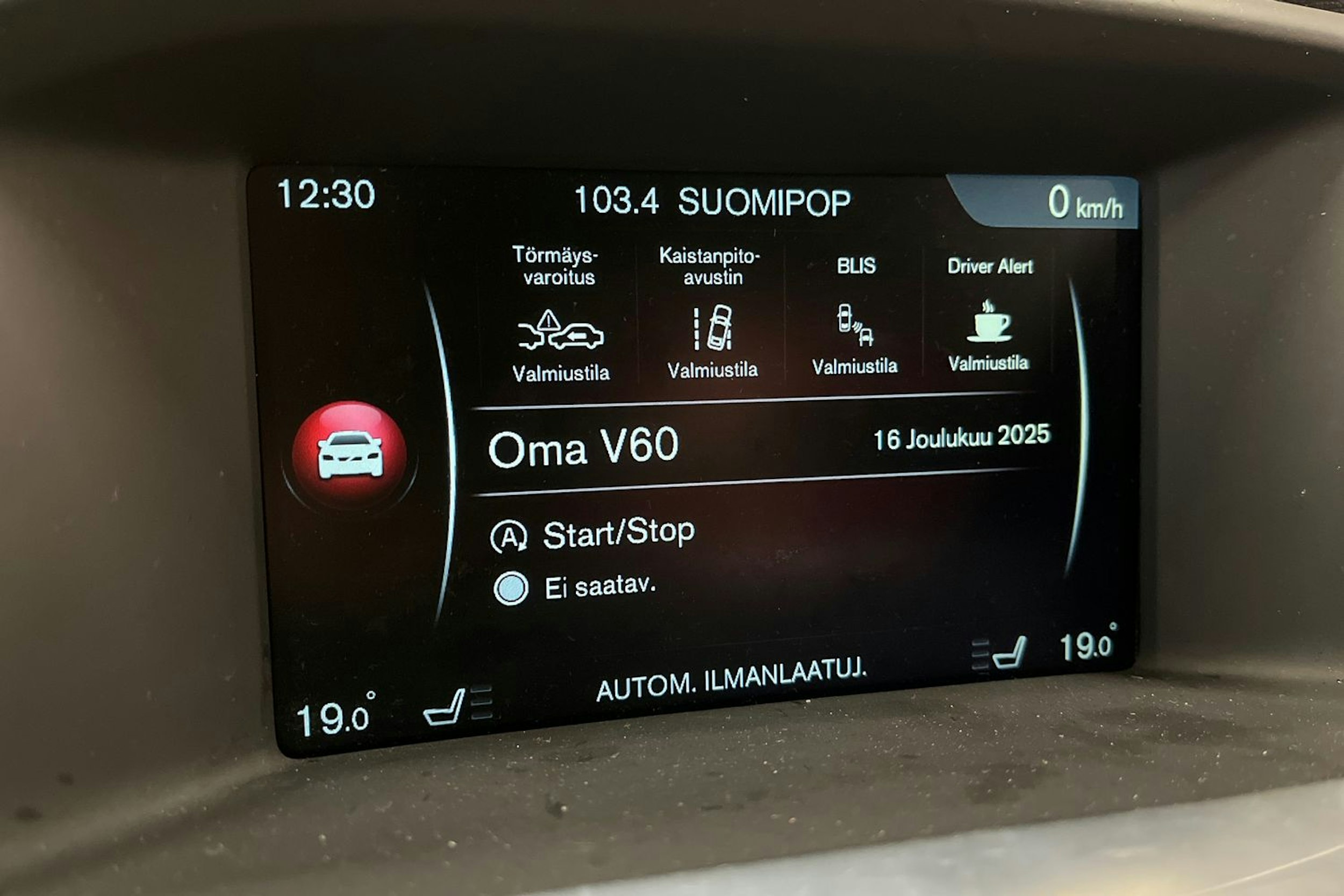 met. hopea Volvo V60 2015 kuva 20.