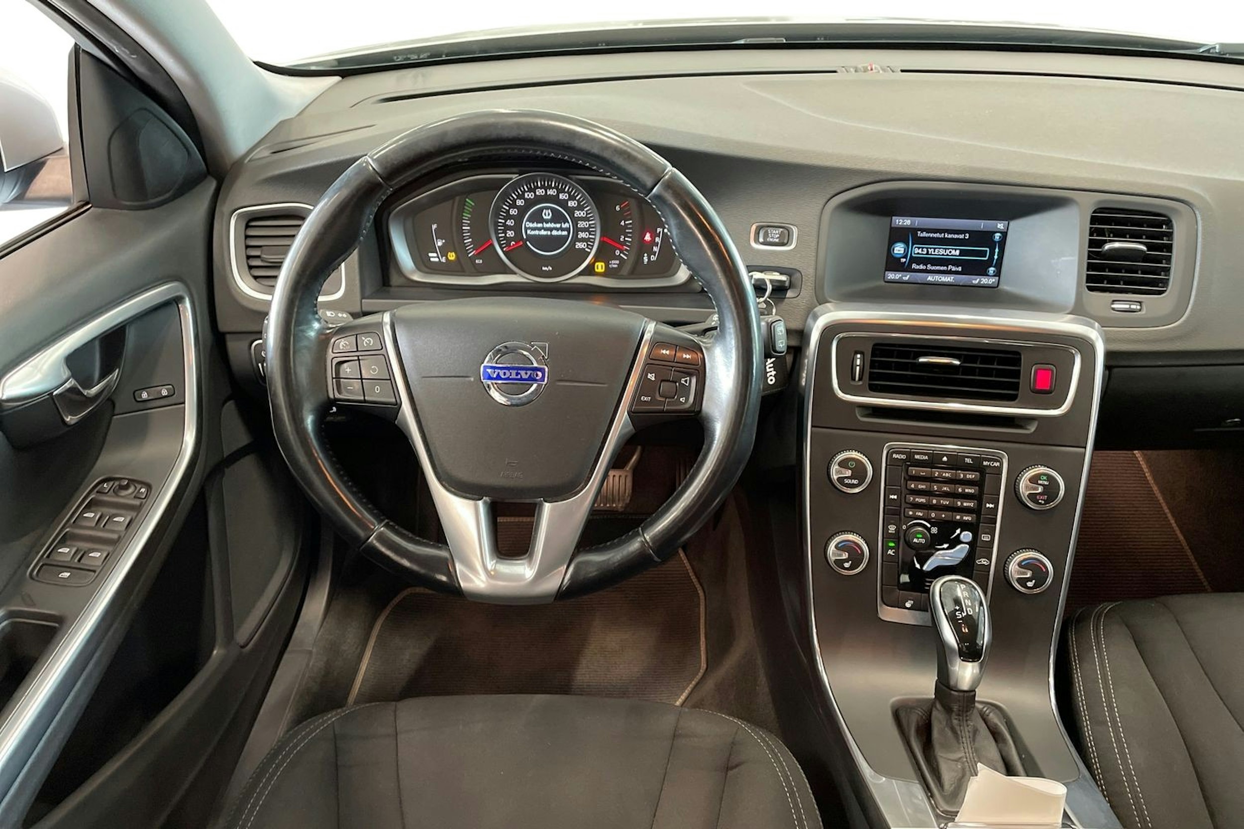 hopea Volvo V60 2014 kuva 9.