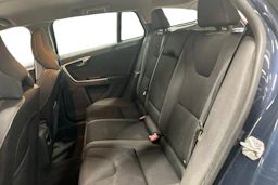 sininen Volvo V60 2014 kuva 8.