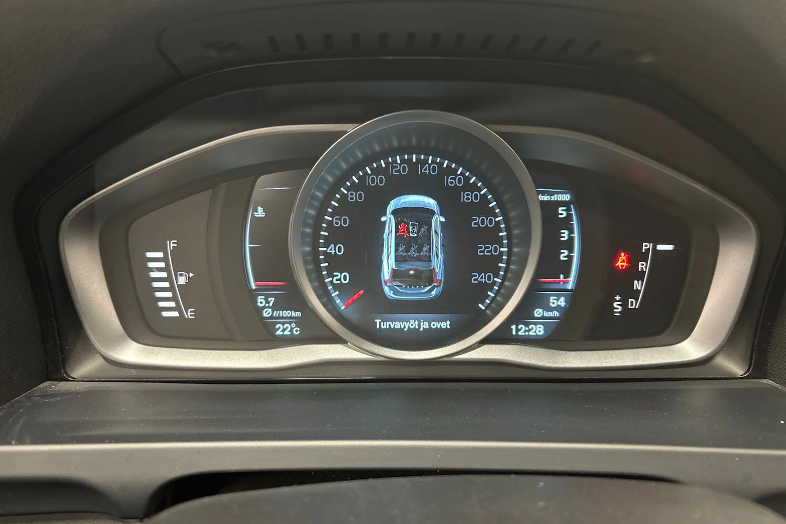 sininen Volvo V60 2014 kuva 16.
