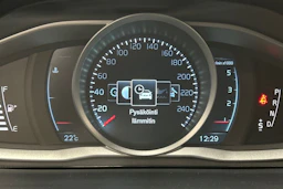 sininen Volvo V60 2014 kuva 23.