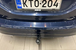 sininen Volvo V60 2014 kuva 35.