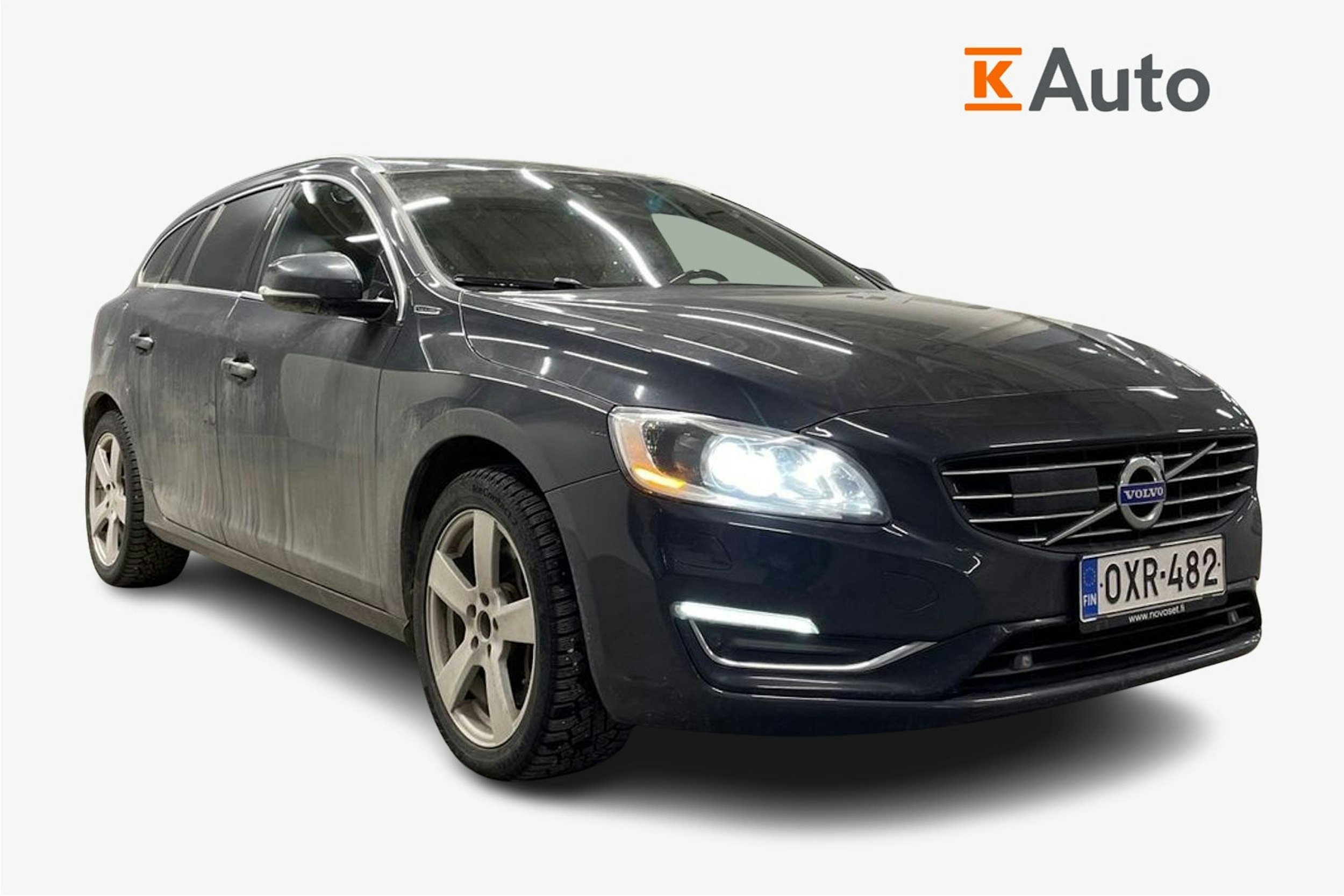 sininen Volvo V60 2014 kuva 1.