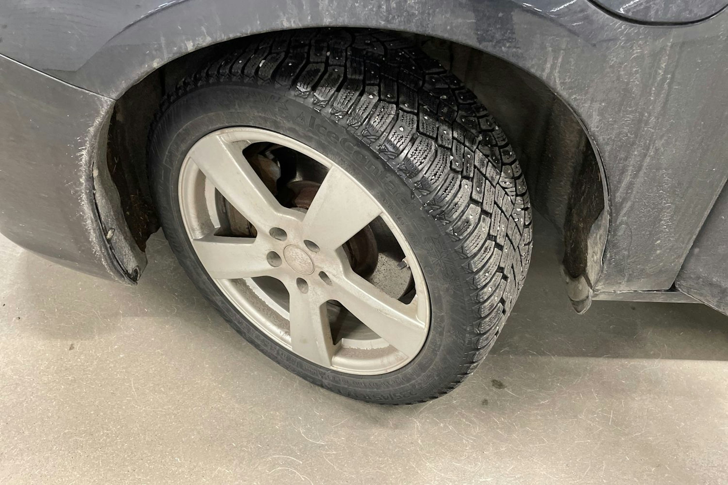 sininen Volvo V60 2014 kuva 10.