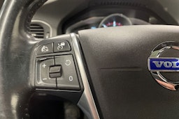 sininen Volvo V60 2014 kuva 19.