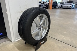 ruskea (beige) Volvo V60 2015 kuva 13.