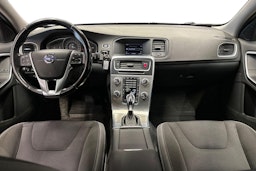 musta Volvo V60 2014 kuva 9.