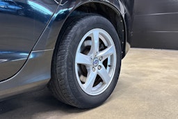 musta Volvo V60 2014 kuva 11.