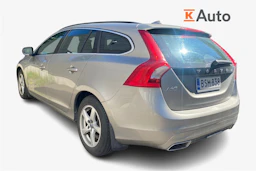 Ruskea (beige) Volvo V60 2015 kuva 2.