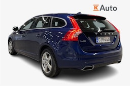 Sininen Volvo V60 2015 kuva 2.