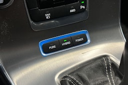 sininen Volvo V60 2015 kuva 18.