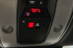 sininen Volvo V60 2015 kuva 29.