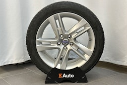 sininen Volvo V60 2015 kuva 36.