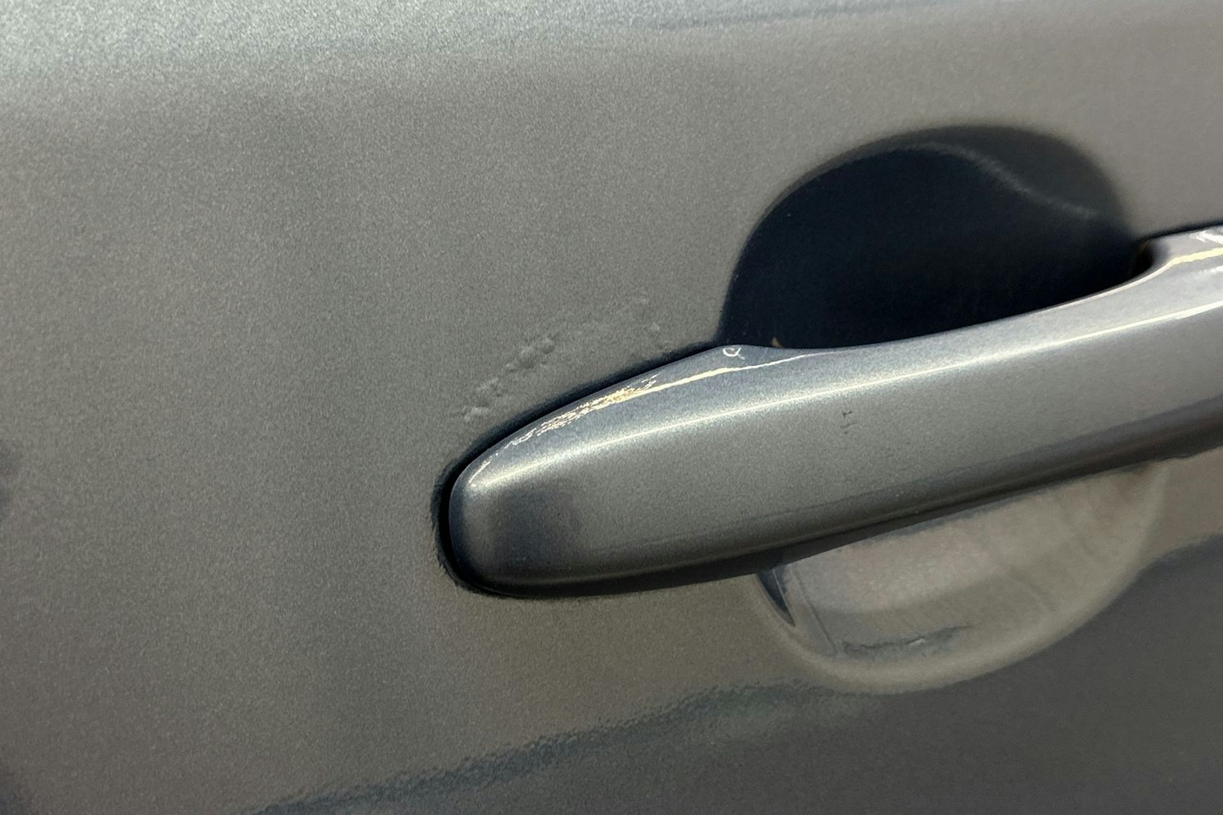 sininen Volvo V60 2015 kuva 43.