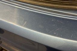 sininen Volvo V60 2015 kuva 44.