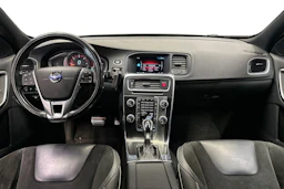 valkoinen Volvo V60 2015 kuva 9.