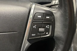 musta Volvo V60 2015 kuva 20.