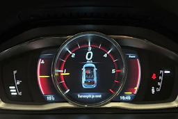 musta Volvo V60 2015 kuva 21.