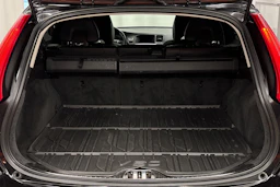 musta Volvo V60 2015 kuva 26.