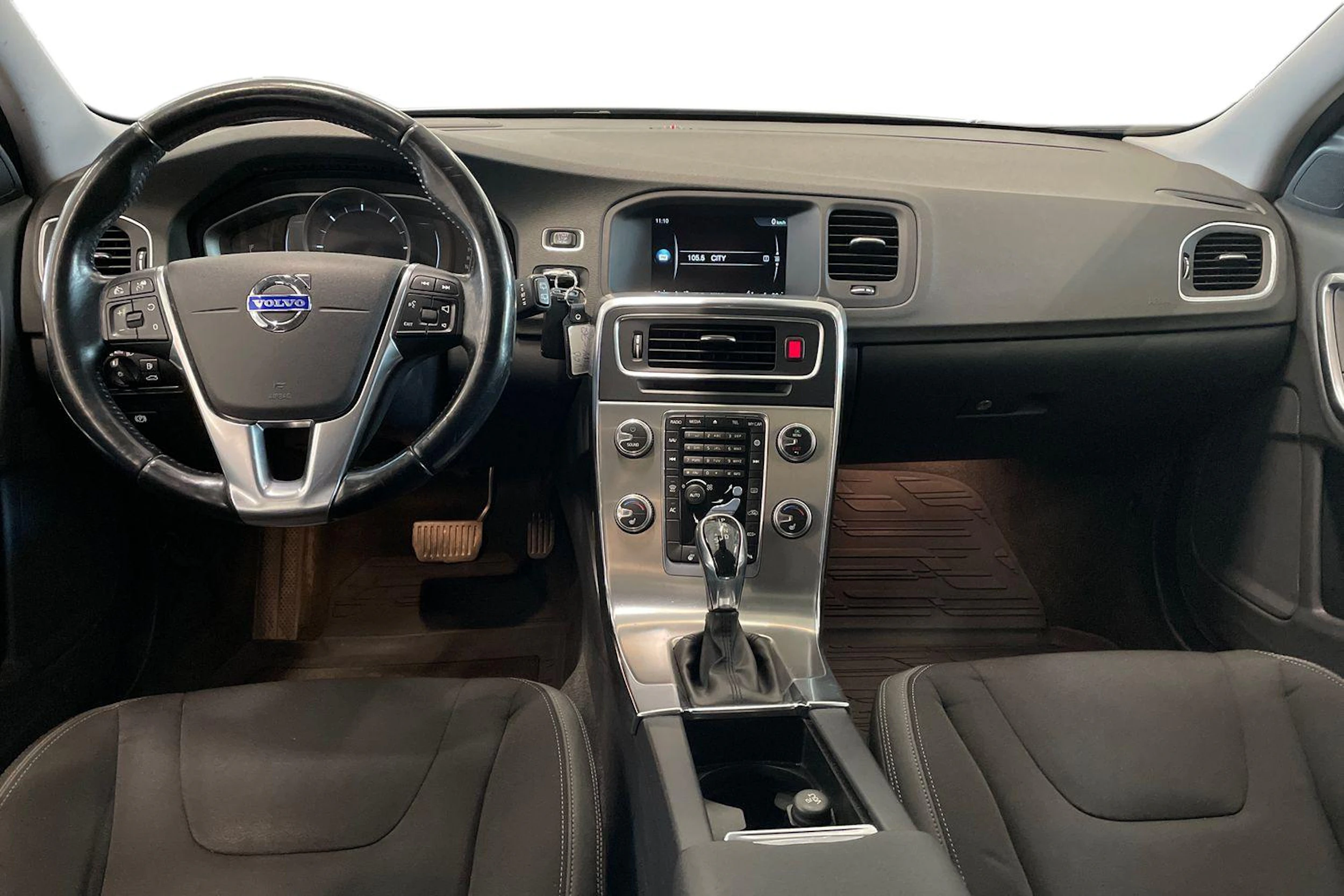 met. hopea Volvo V60 2015 kuva 7.