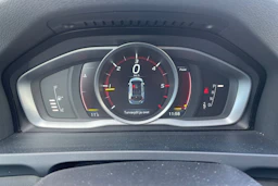 met. hopea Volvo V60 2015 kuva 14.