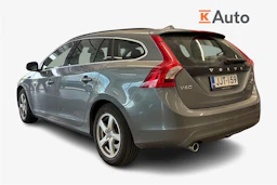 met. harmaa Volvo V60 2015 kuva 2.