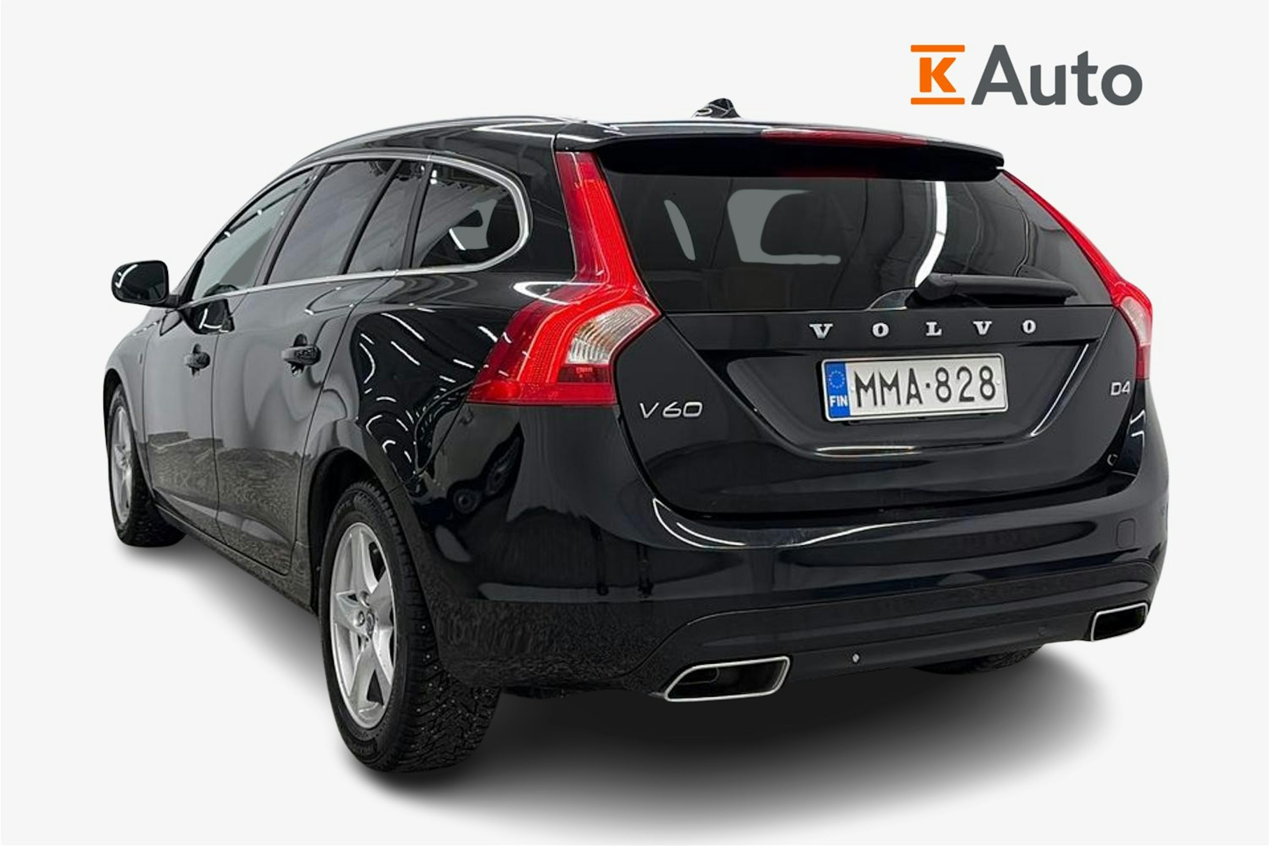 musta Volvo V60 2015 kuva 2.