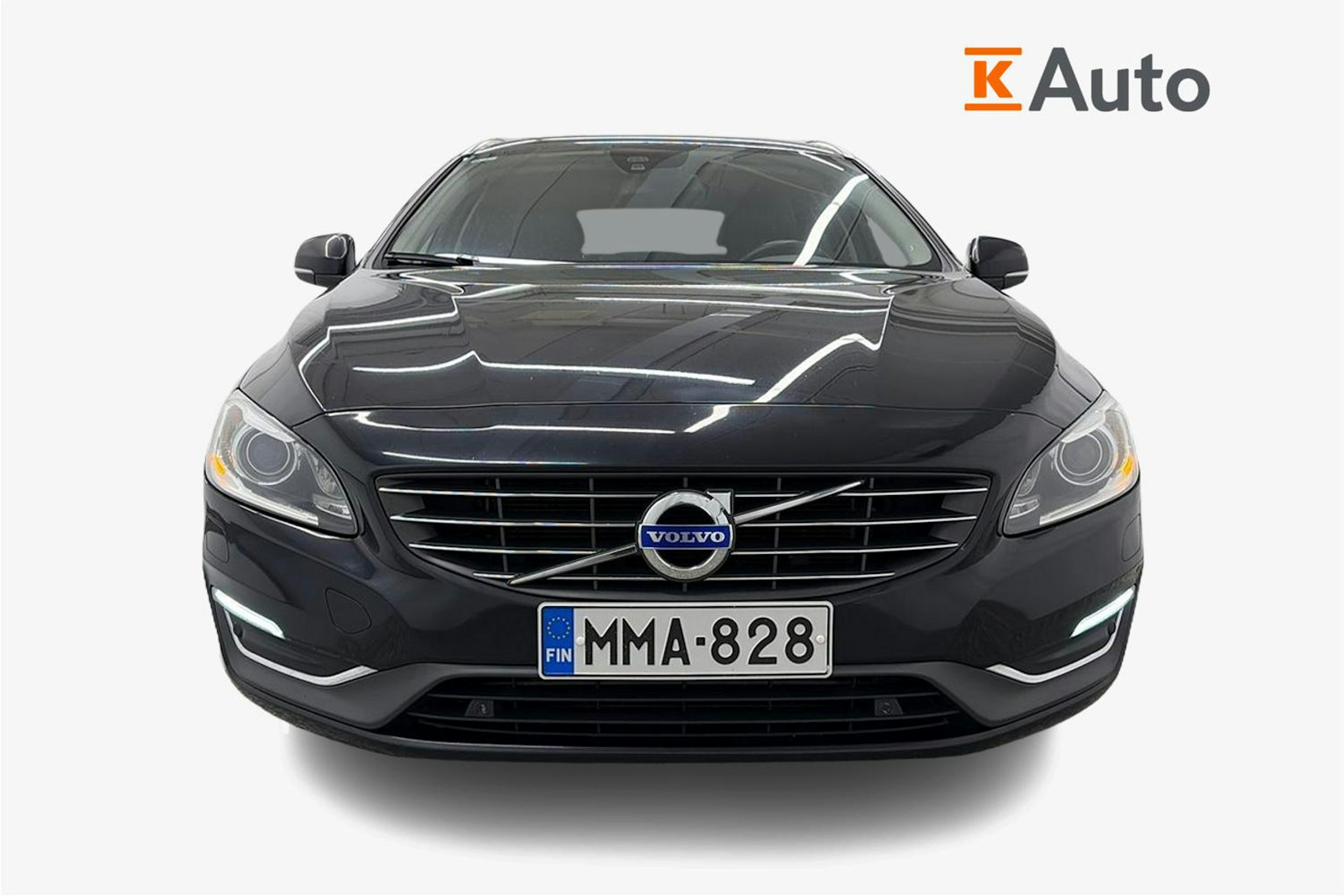 musta Volvo V60 2015 kuva 5.