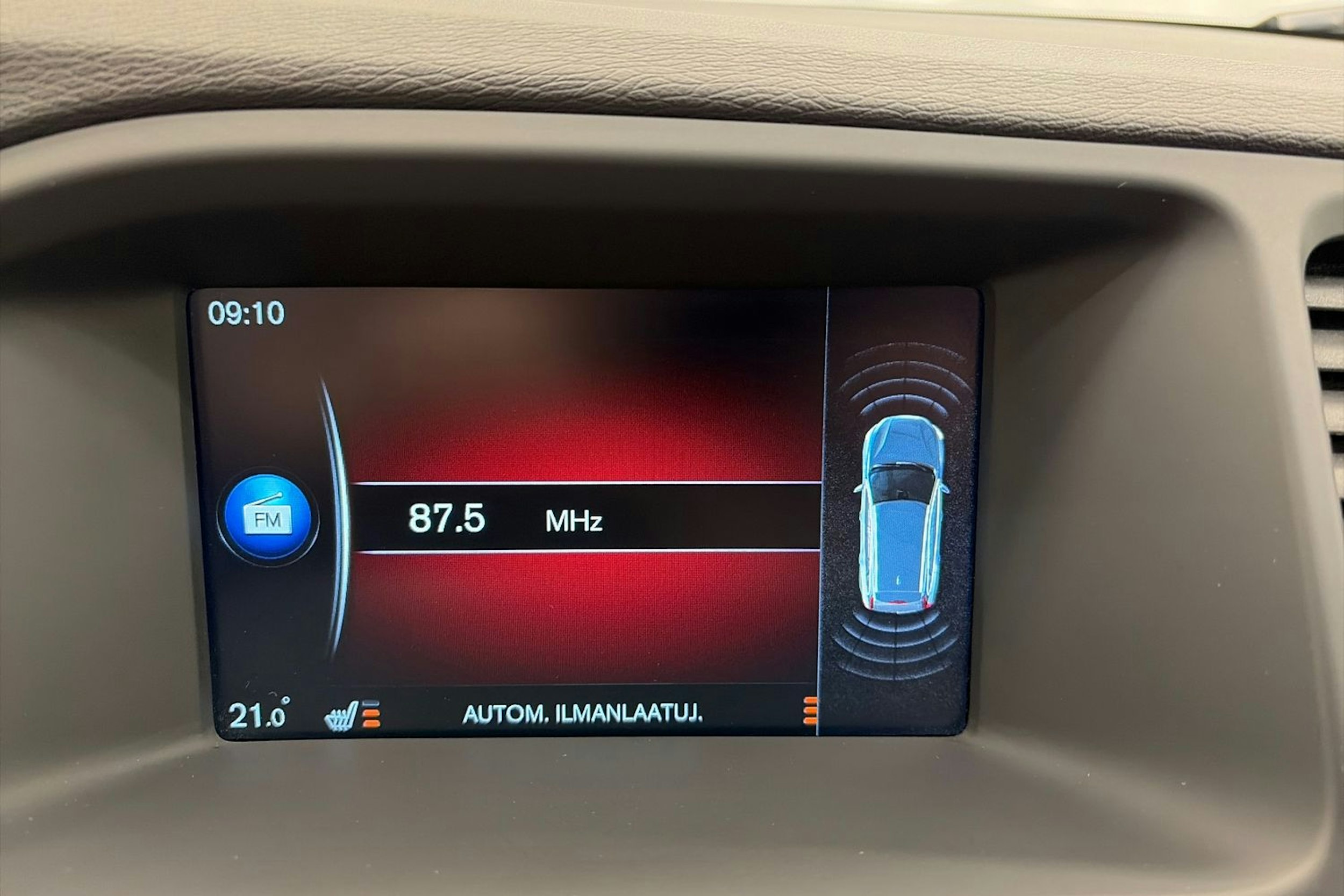 musta Volvo V60 2015 kuva 23.