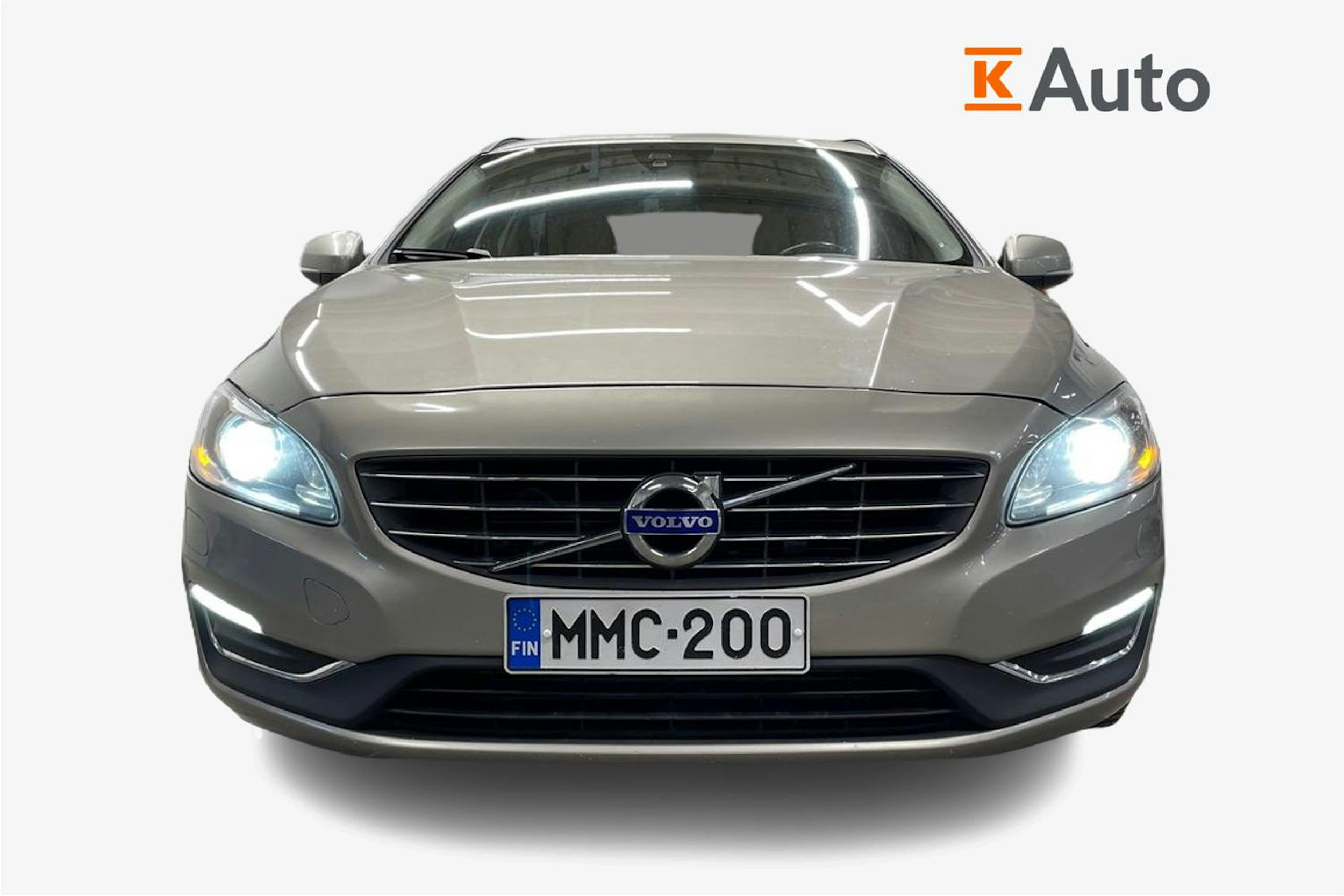 ruskea (beige) Volvo V60 2015 kuva 5.