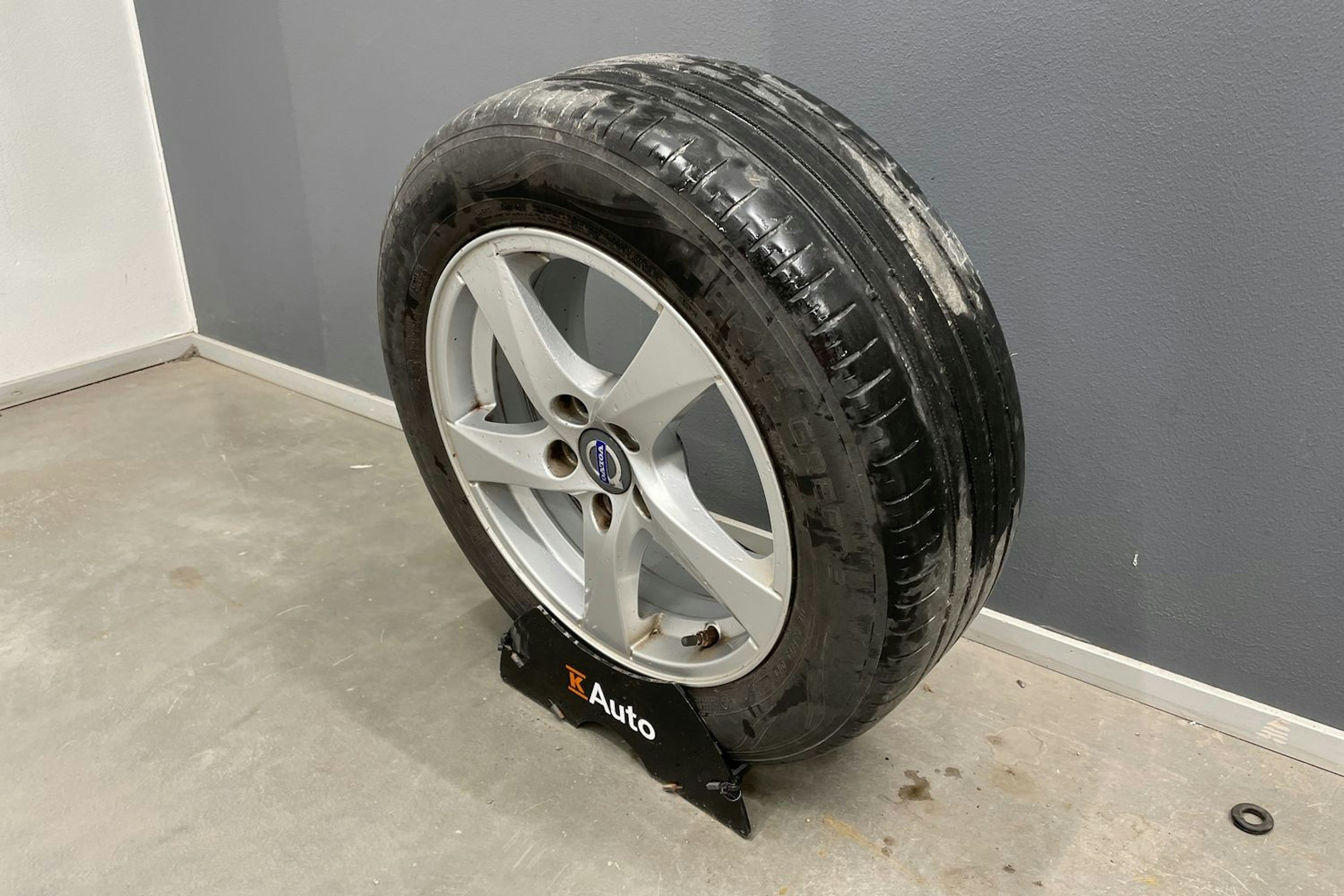 ruskea (beige) Volvo V60 2015 kuva 14.