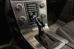 ruskea (beige) Volvo V60 2015 kuva 19.