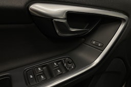 ruskea (beige) Volvo V60 2015 kuva 23.