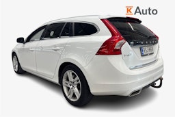 valkoinen Volvo V60 2015 kuva 2.