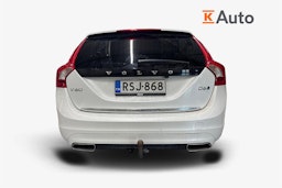 valkoinen Volvo V60 2015 kuva 3.