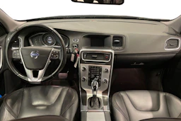 sininen Volvo V60 2015 kuva 9.