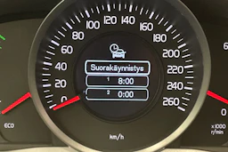 sininen Volvo V60 2015 kuva 20.