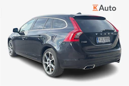 musta Volvo V60 2015 kuva 2.