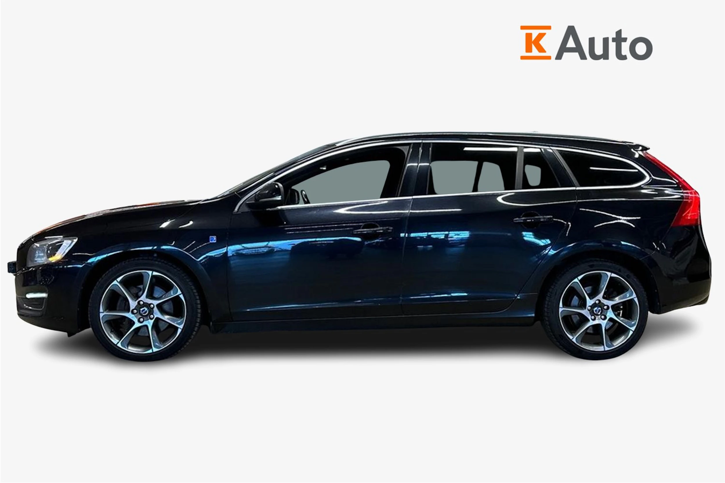 musta Volvo V60 2015 kuva 7.