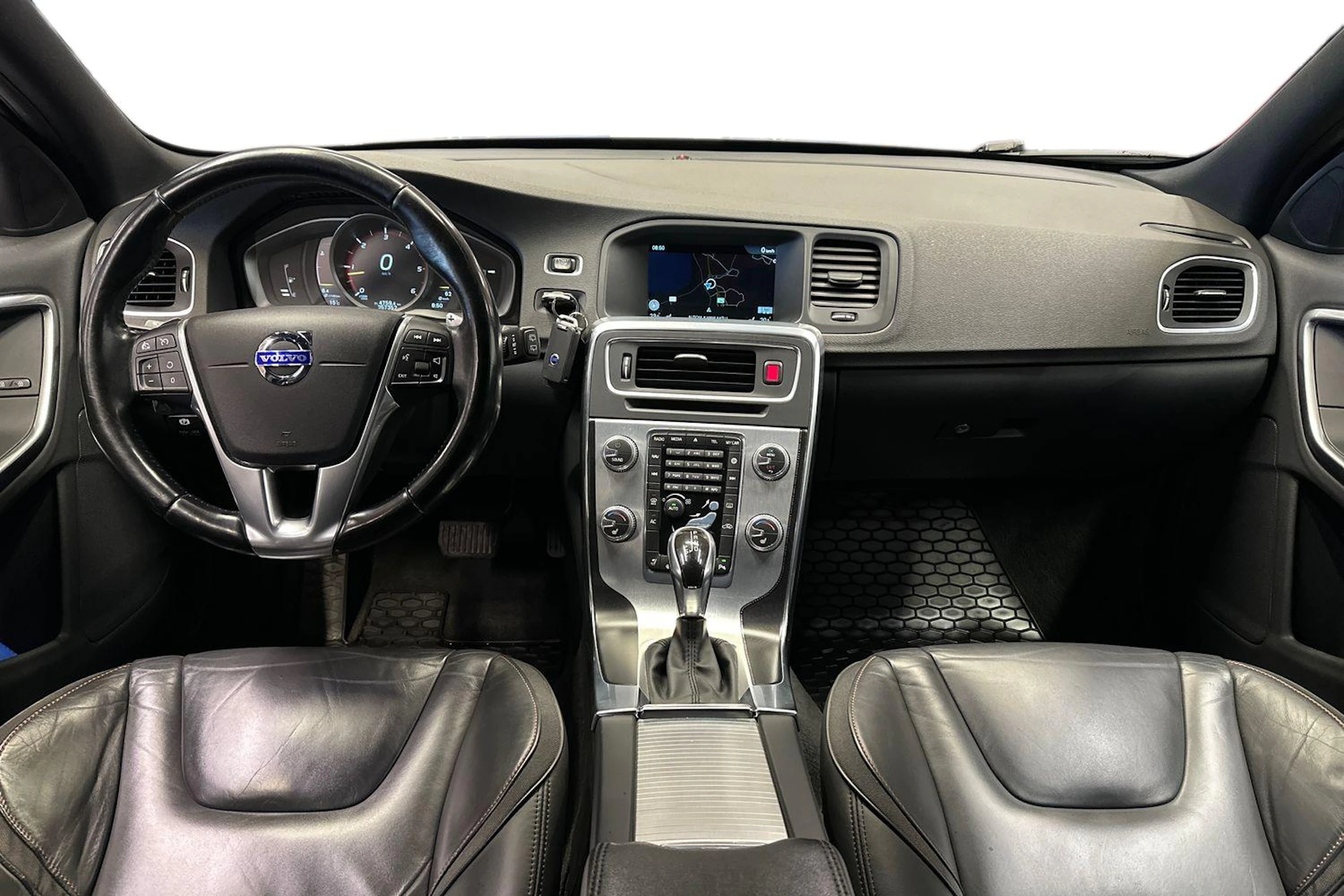 musta Volvo V60 2015 kuva 9.